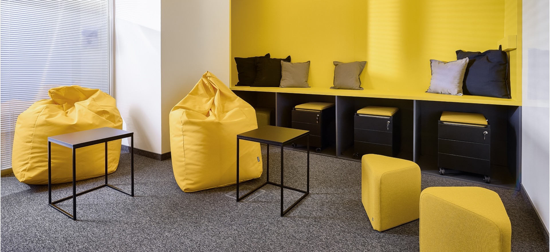 Biuro w DH Renoma Wrocław 1_2