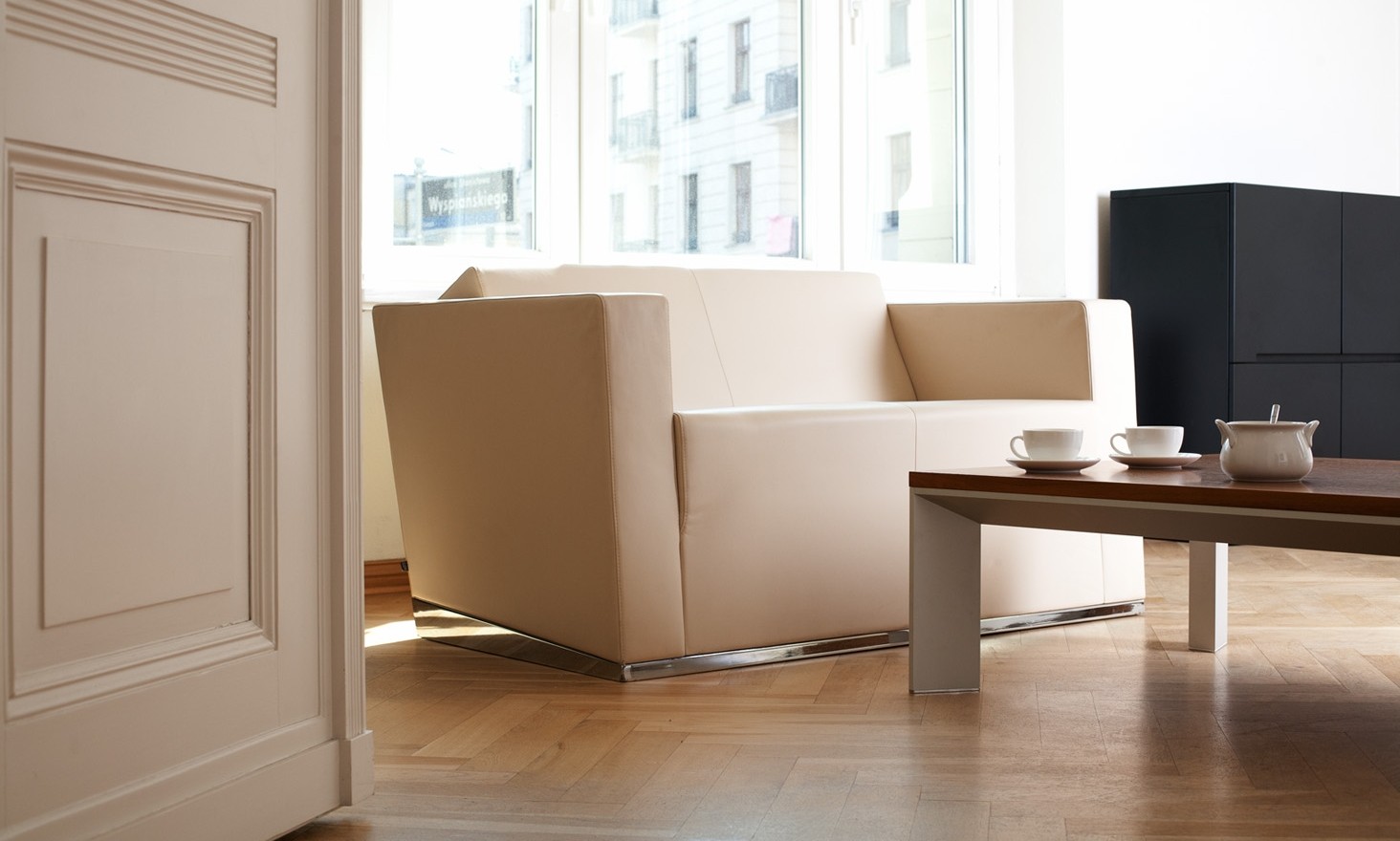 542fc73916e5festino04