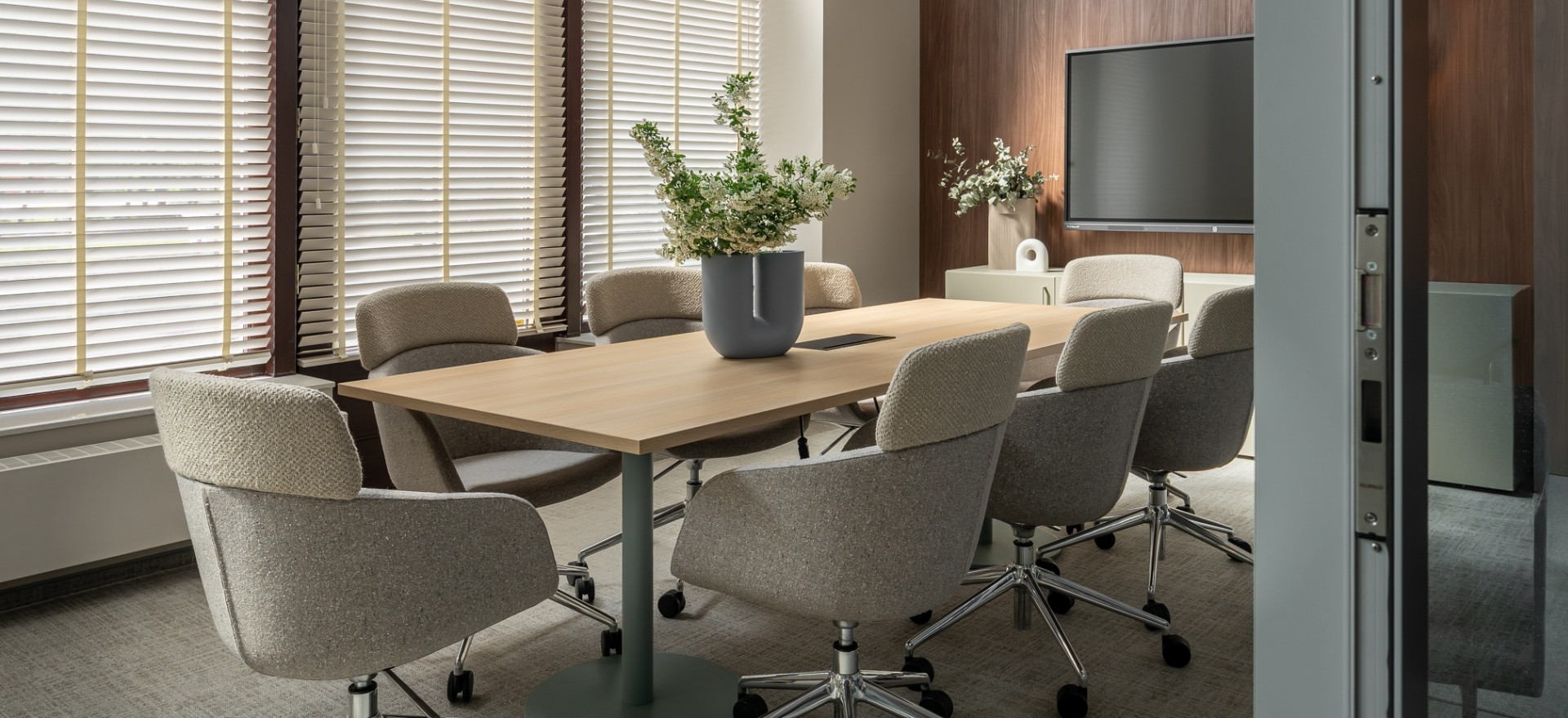 Grupa-Moderator-Pracownia-Duzy-Pokoj-1