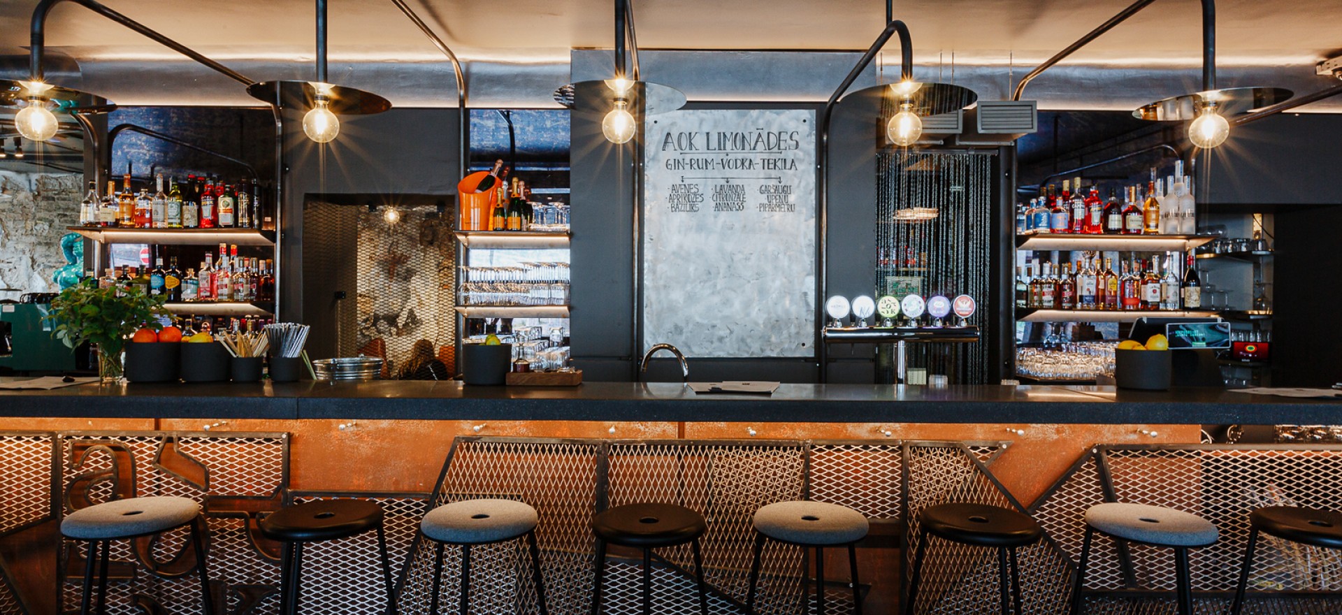 Pizzeria i bar AOK City Ryga12